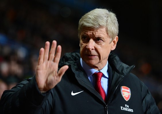 Wenger given Old Trafford send-off by Ferguson