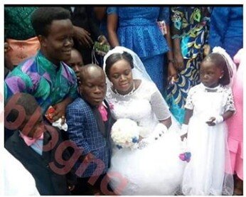 See Trending Photo Of A Nigerian Bride and Groom, Who are dwarf