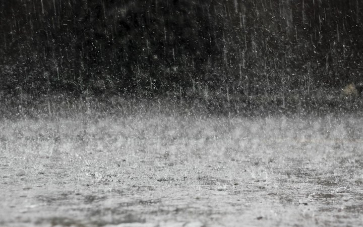 Fear mounts in Ede As Heavy Rain Destroys Containers And Properties