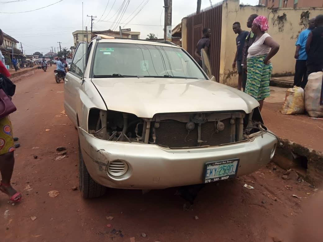 Man Wakes Up to Find His Car in Parts, Tyres, Side Mirrors All Stolen in Surulere (Photos)