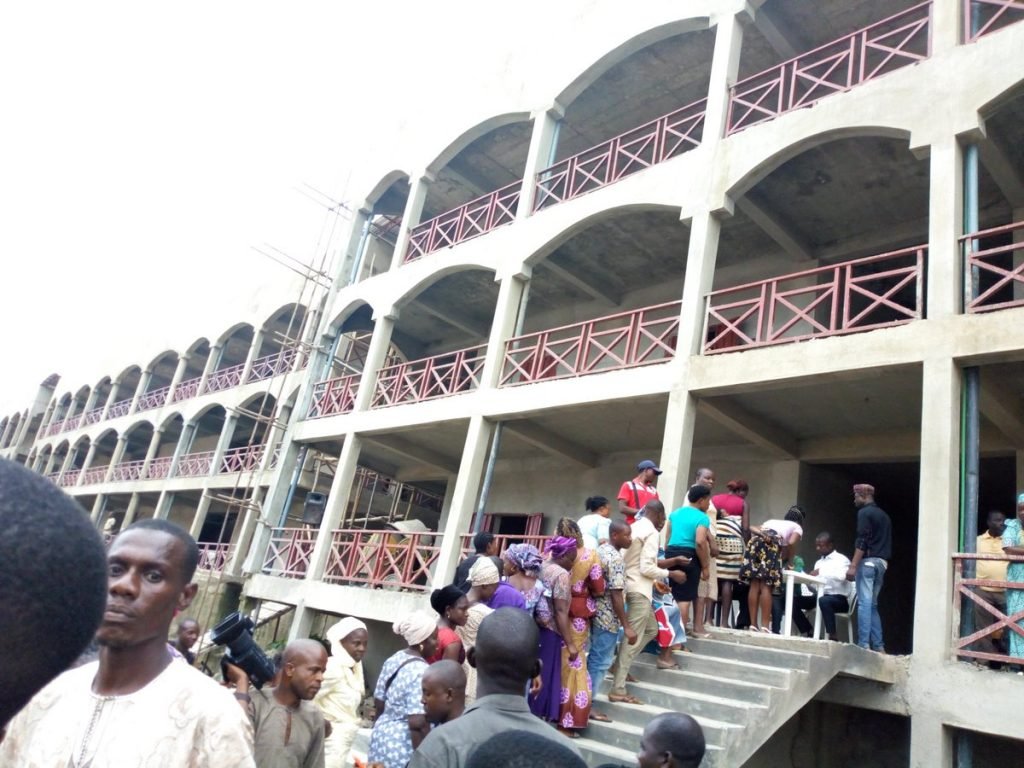 Fayemi shuts ‘Oja Oba’ market, orders refund