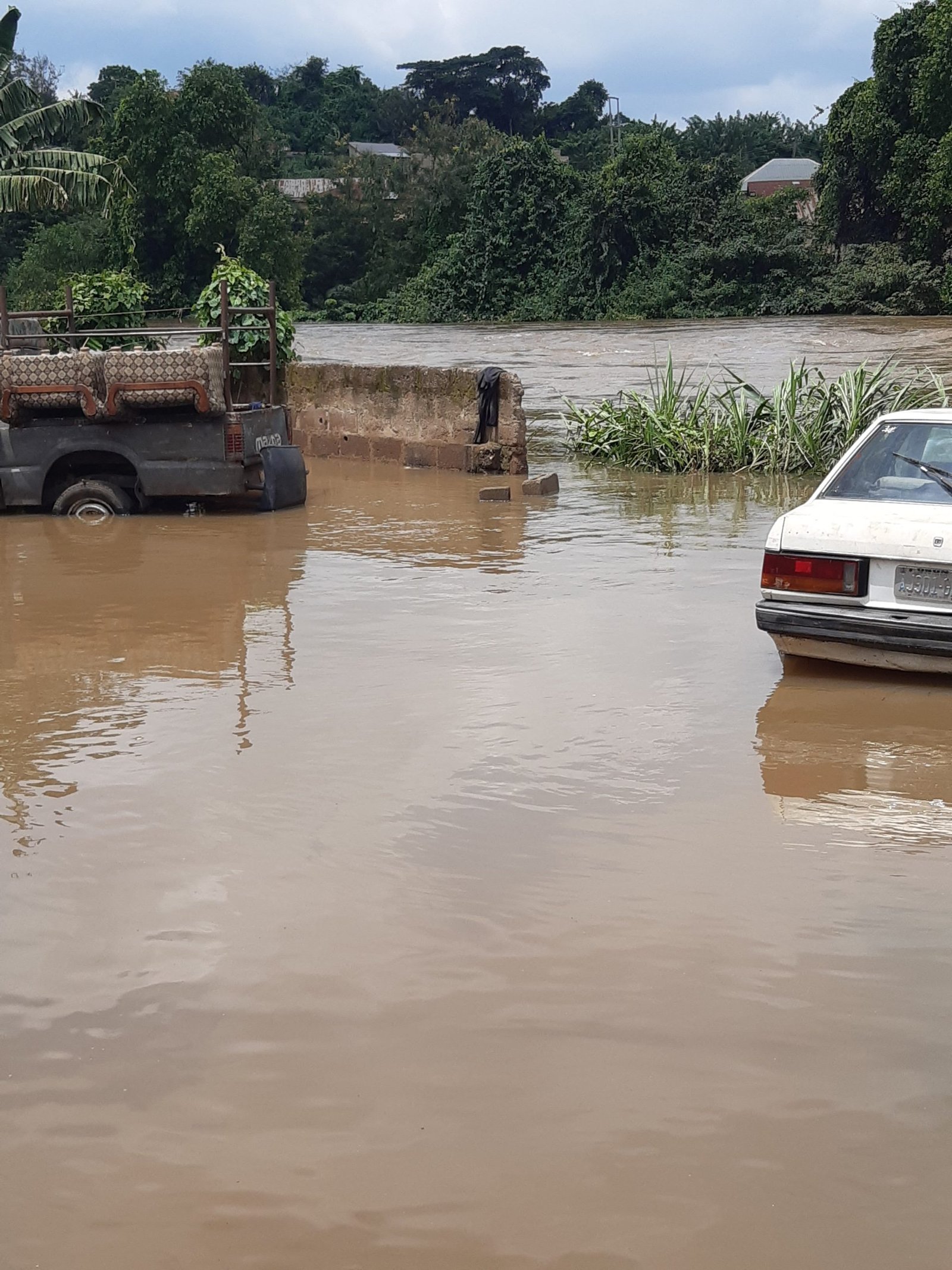 Residents count losses as flood ravages Ede community (PHOTOS)