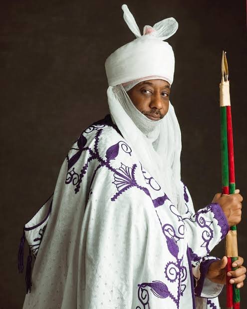 JUST IN: Emir Of Kano, Sanusi Sacks Palace Chief For Welcoming Ganduje