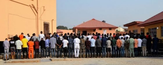 EFCC Storms Notorious ‘Yahoo Boys’ Club In Ibadan, Arrests 89 Suspected Internet Fraudsters [Photos]