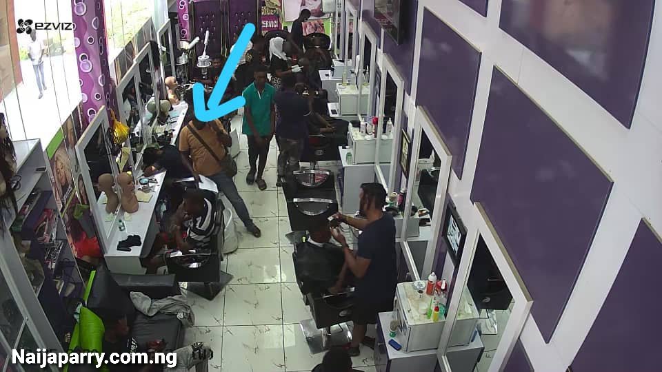 CCTV Catches Young Man Red-handed Stealing Phone From A Shop At Osun Mall, Osogbo (Video)