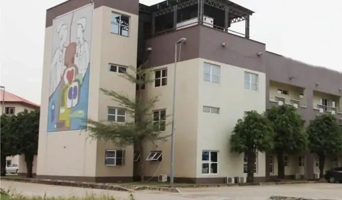 COVID-19: Doctors, nurses flee as suspected cases hit Lagos hospital