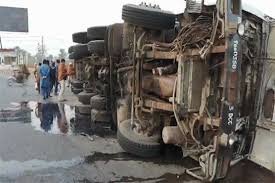 JUST IN: Tragedy As Truck Crushes Two To Death, Injures One In Ogun