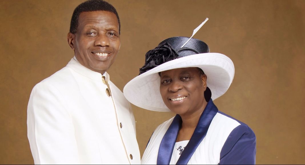 VIDEO: “I will kill you if you mess with my wife” – Pastor Adeboye warns