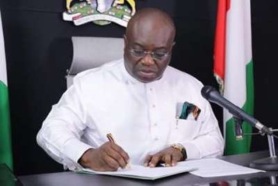 Gov Ikpeazu fires transport commissioner, suspends chairmen