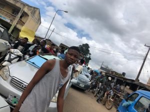 Standstill in Ede as students, youths stage #EndSARS protest (Video)