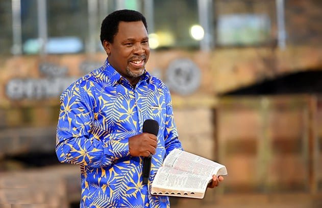 Nigerians Dig Up Old Video Of TB Joshua Having Heated Argument With ...