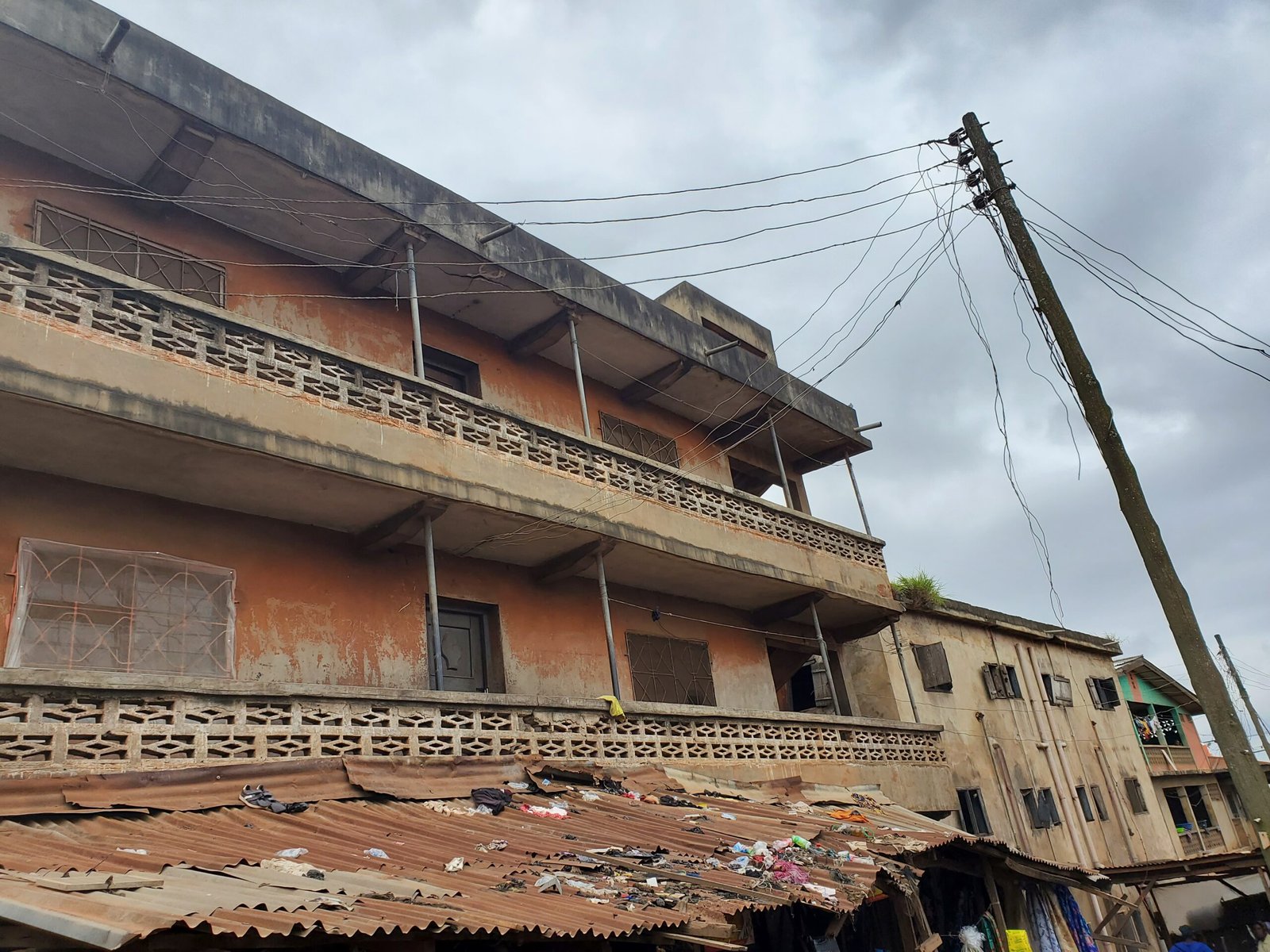 World Clean-up Day: Oyo Govt Seals Buildings, Shops Over Unhygienic Practices