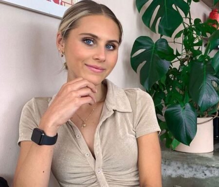 Layla John Biography, Wiki, Age, Love Island, Boyfriend, Height ...