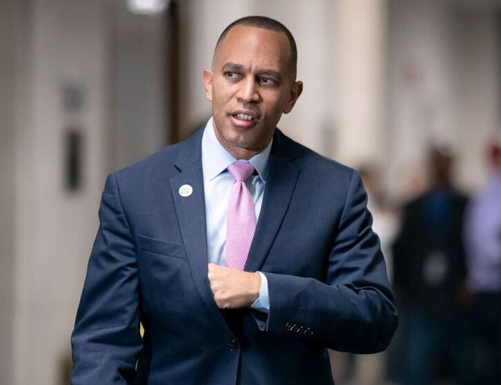 Hakeem Jeffries Biography, Net Worth, Age, Wife, Children, Parents, Brother, Height, Family