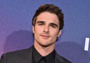 Jacob Elordi Bio, Net Worth, Age, Height, Parents, Family, Nationality ...