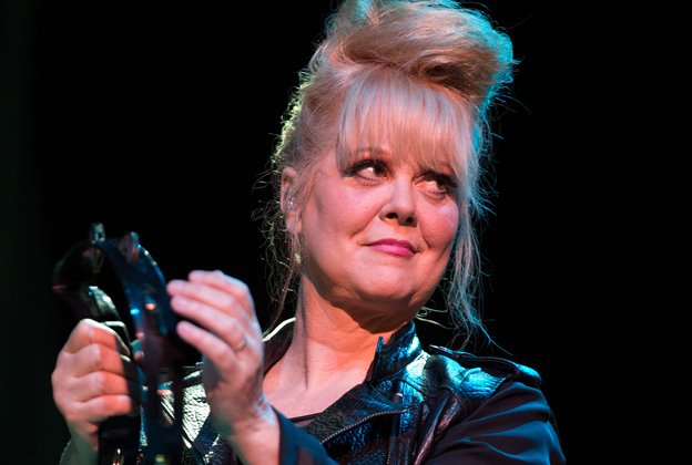 Cindy Wilson’s Net Worth: Biography, Earnings & more