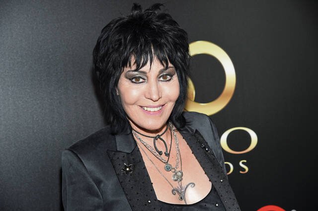 Joan Jett Biography: Age, Nationality, Career, Partner, Net Worth, Family