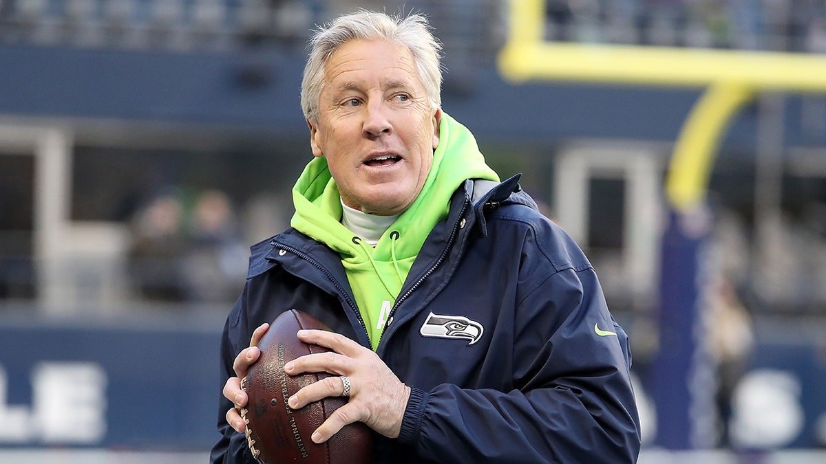 Pete Carroll Biography: Age, Parents, Career, Wife, Children, Net Worth