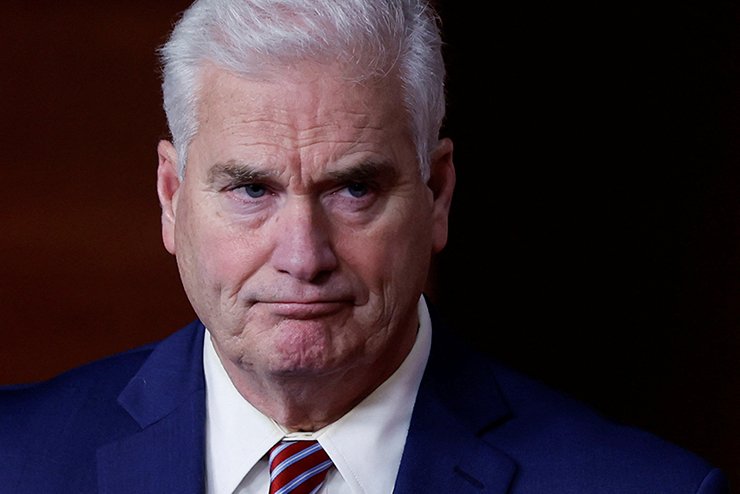 Tom Emmer Biography: Age, Height, Career, Wife, Children, Net Worth