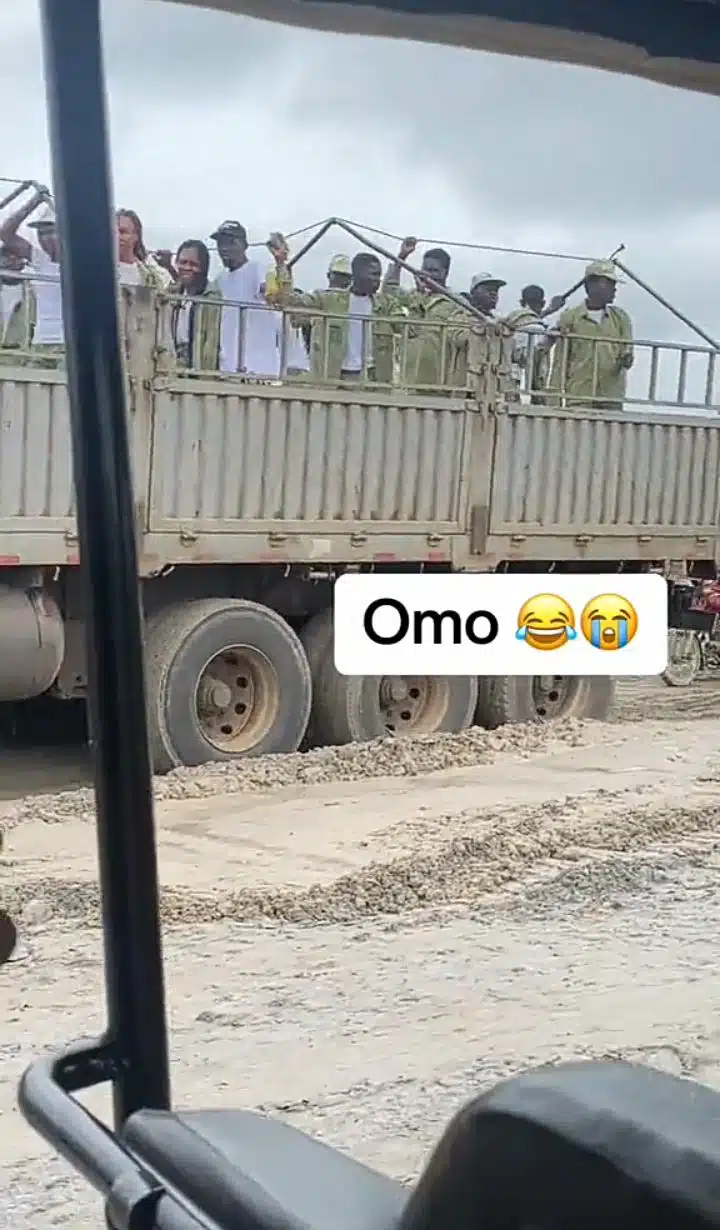 “Where Dem Dey Carry Leaders of Tomorrow Go?” – Reactions Trail As Corpers Are Seen On Truck