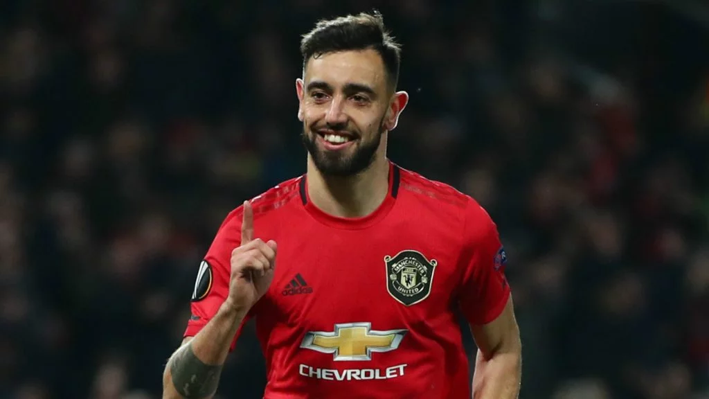 EPL: He’s Always Ready to Help – Bruno Fernandes Hails Teammate After Everton Win