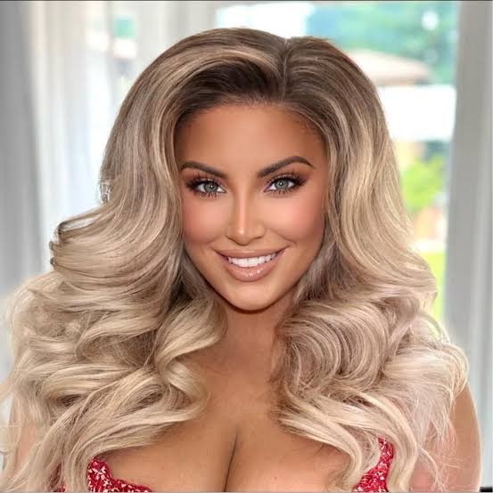 Ashley Alexiss Biography: Age, Net Worth, Real Name, Husband, Parents, Siblings, Boyfriend, Height