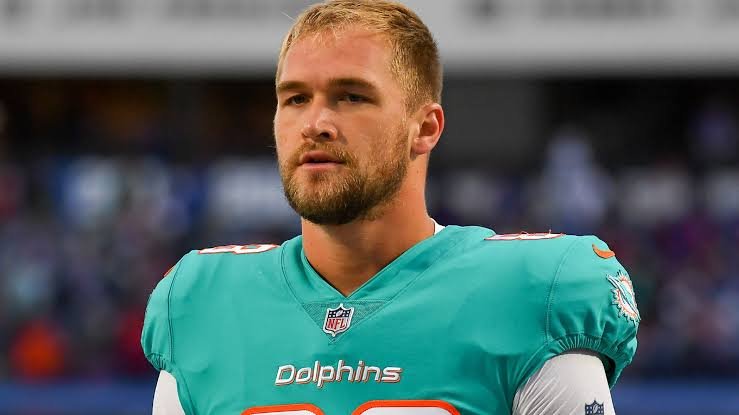 Mike Gesicki Biography: Age, Net Worth, Height, Career, Wife, Children ...