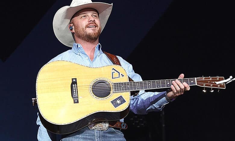 Cody Johnson Biography, Age, Net Worth, Height, Wife, Children