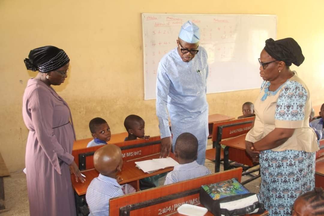 Children’s Day: OYO SUBEB Chair Felicitates Pupils