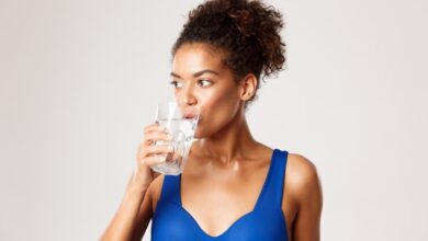 benefits of water for glowing skin, weight loss, and weight gain