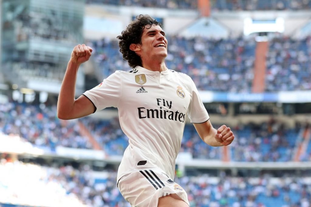 Jesus Vallejo Debunks Reports of Divorce with María Delgado